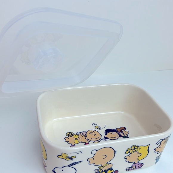Peanuts Snoopy Stoneware Lunch Box 32 oz. With Lid Storage with Lid - Picture 15 of 16